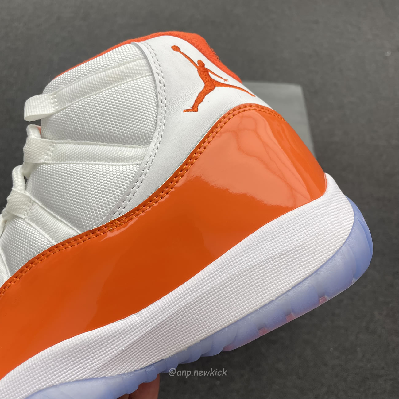 Air Jordan 11 Florida Gators White Orange (6) - www.newkick.vip